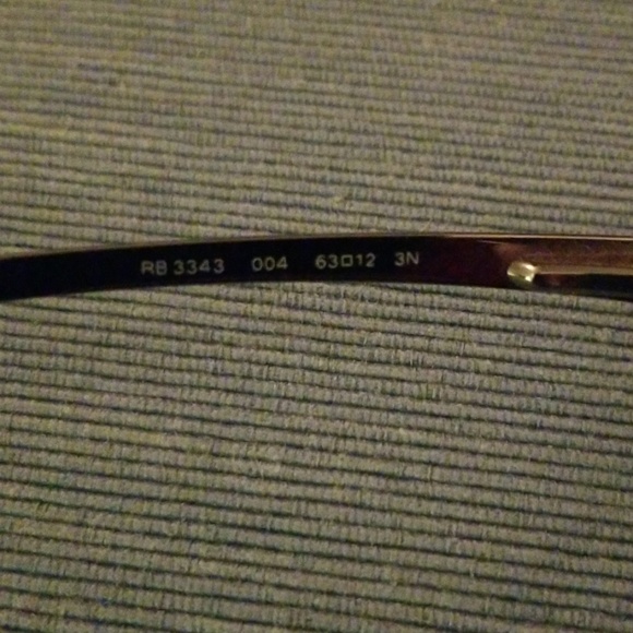 *SOLD* Authentic Ray Ban sunglasses - Picture 4 of 7